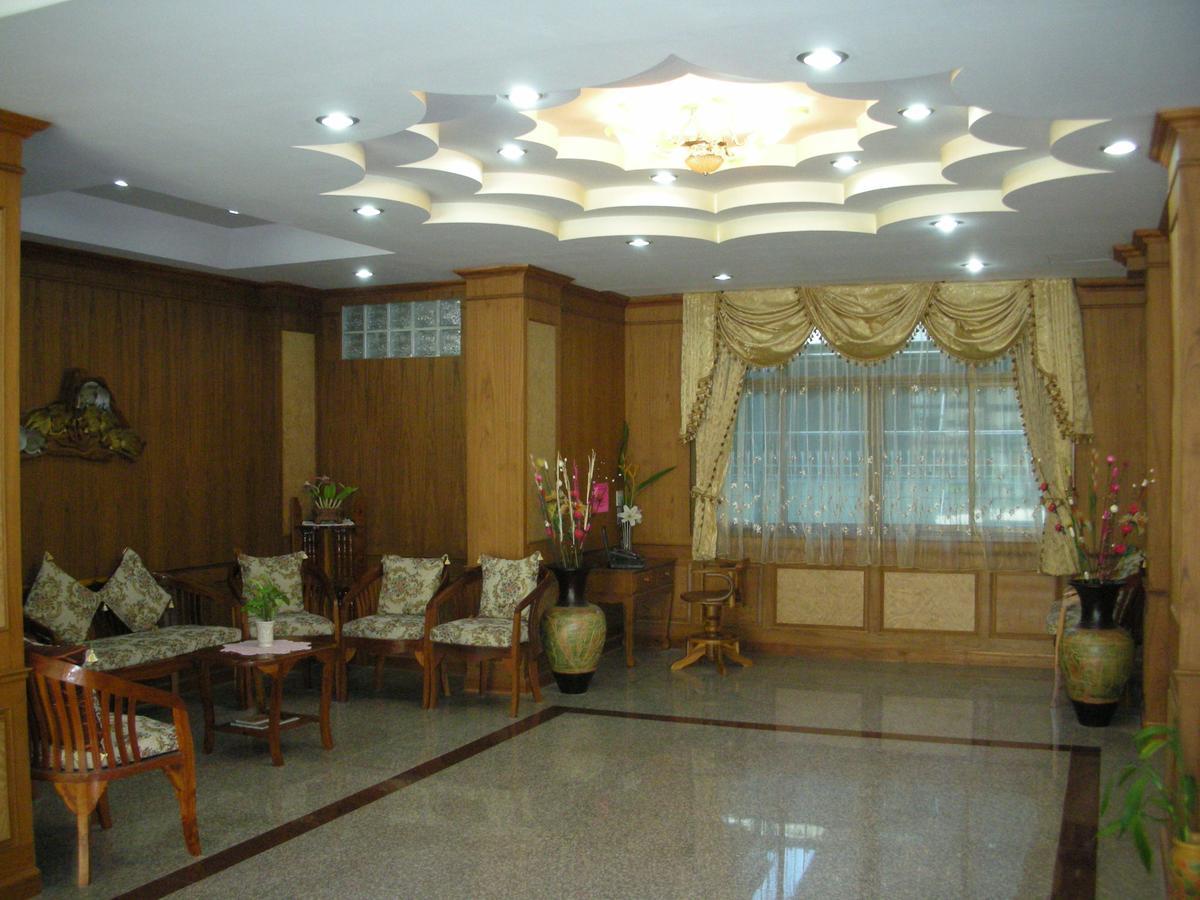 Veerasuda Condotel Ratchaburi Exterior photo