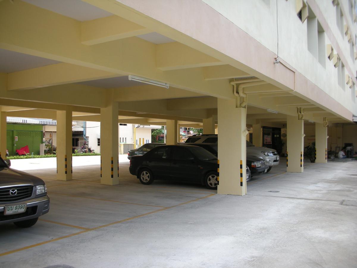 Veerasuda Condotel Ratchaburi Exterior photo