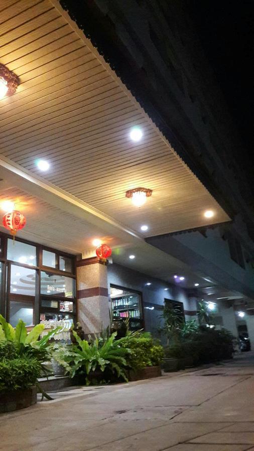Veerasuda Condotel Ratchaburi Exterior photo
