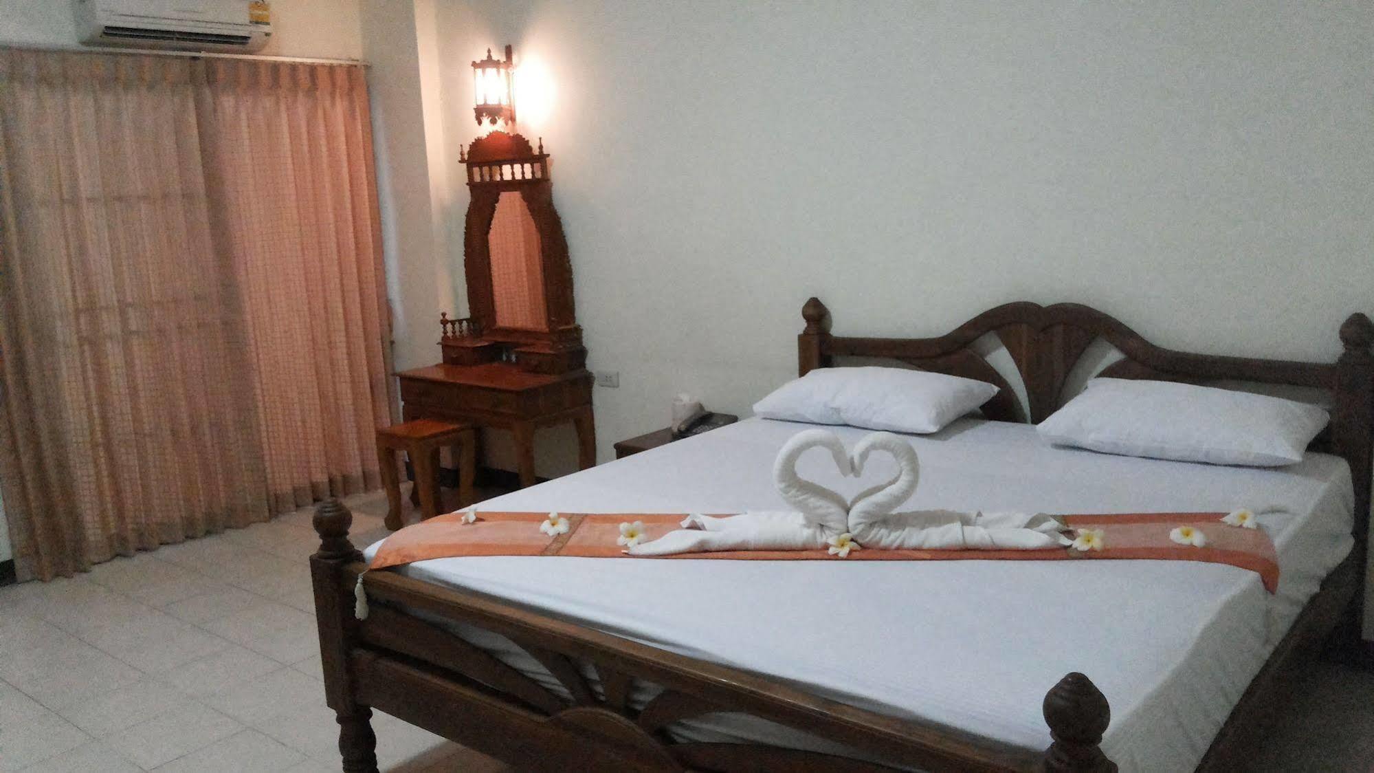 Veerasuda Condotel Ratchaburi Exterior photo